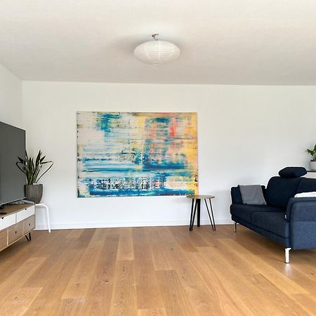 Gartenwohnung Im Modernen Stil Unterkulm Esterno foto